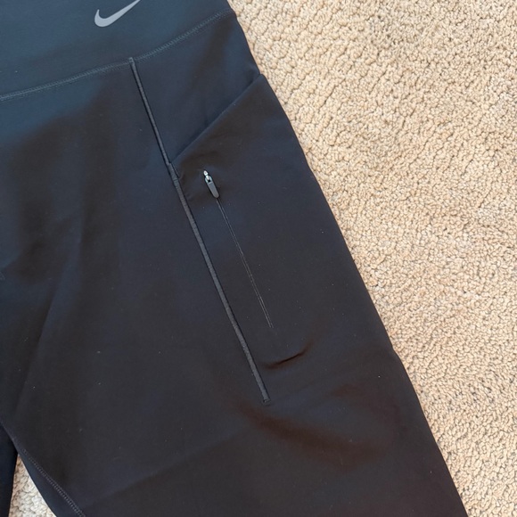 Nike Go Dri-Fit Cropped Leggings, Size XL - Picture 2 of 9